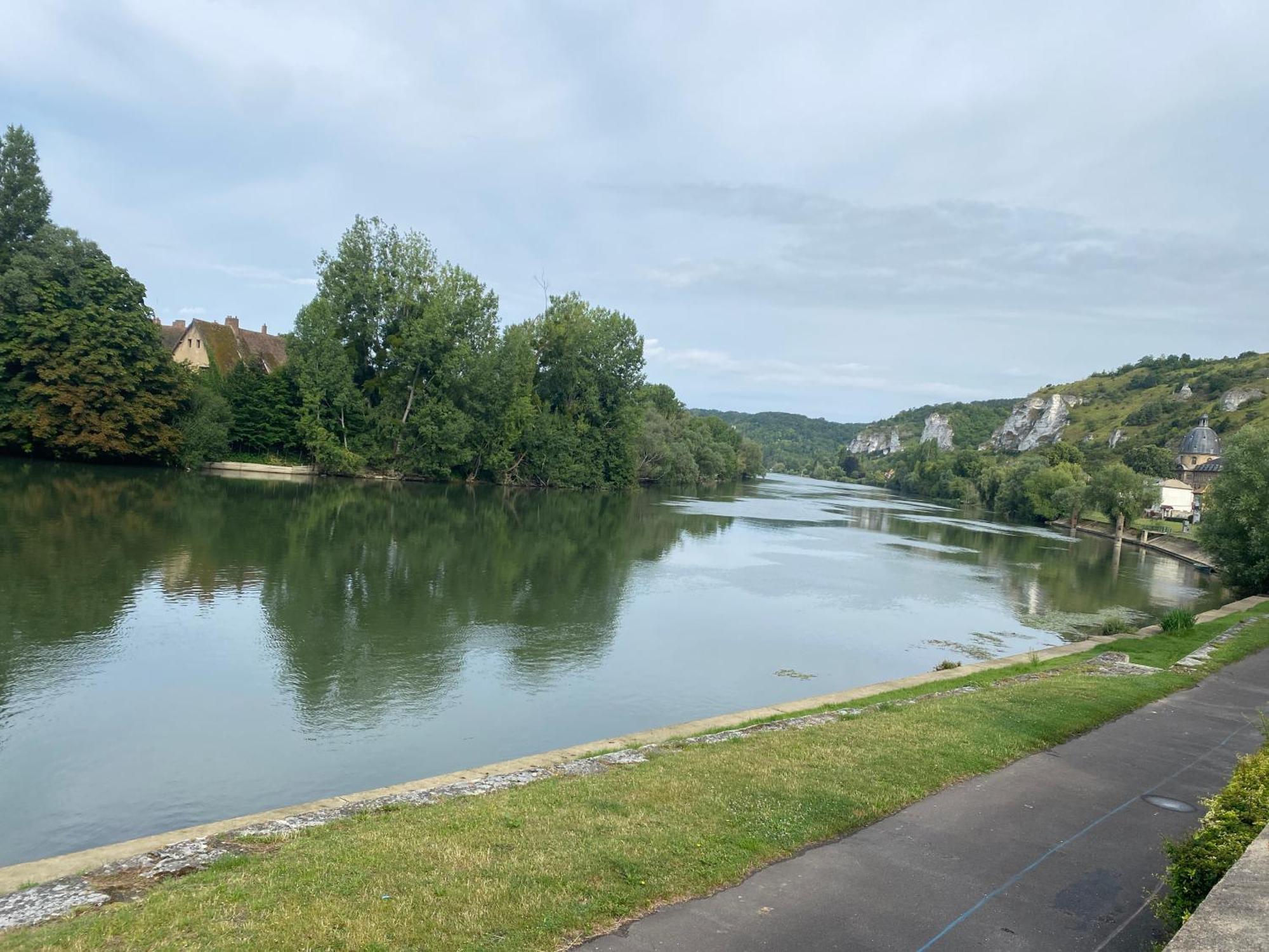 Apartmán Romeo Les Andelys Exteriér fotografie
